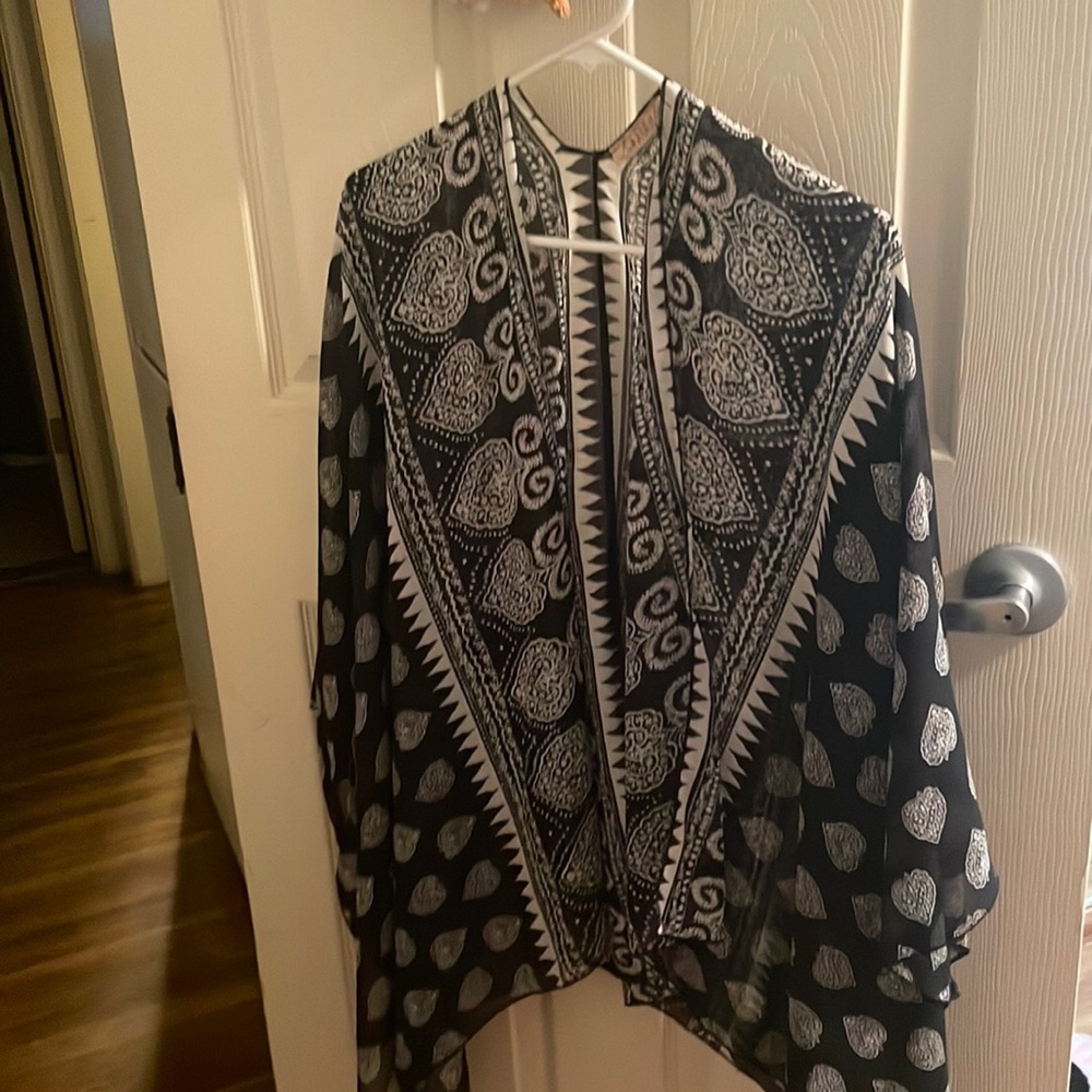 🎋Lavish Sheer Waist Length Kimono